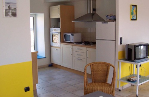 Dragey-Ronthon Apartment | Homerez - Nice appartement 3 km away from the beach for 7 ppl. at Dragey-Ronthon