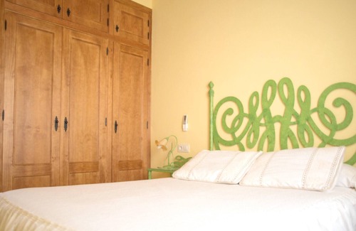 Alcantara Apartment | Homerez - Nice appartement for 4 ppl. at Alcántara