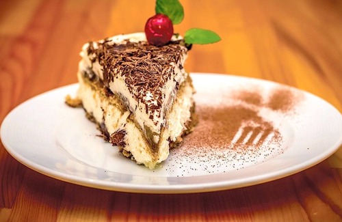 Fabriano Apartment | Homerez - Nice appartement for 5 ppl. with shared pool and garden at Fabriano