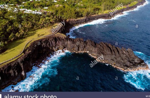 Saint-Philippe House | Homerez - Nice house for 5 ppl. with swimming-pool and garden at Saint Philippe