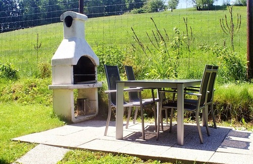 Hochriess House | Homerez - Nice house with garden and terrace & Wifi