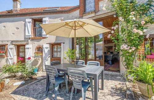 Mer House | Homerez - Peaceful countryside house in Mer