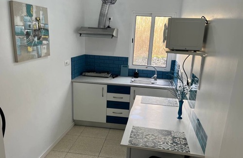 Caloura House | Homerez - Peaceful Retreat with Jacuzzi in Lagoa