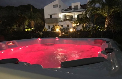 Caloura House | Homerez - Peaceful Retreat with Jacuzzi in Lagoa