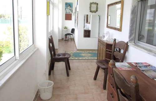 Sobral de Monte Agraco House | Homerez - House for 6 ppl. with garden and terrace at Sobral de Monte Agraço