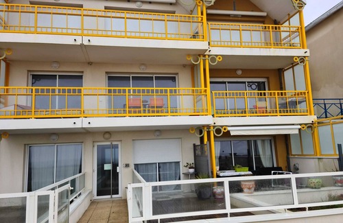 Port District Apartment | Homerez - Sea View Apartment, Châtelaillon, 70 sqm