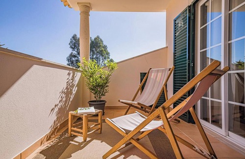 Fornos Villa | Homerez - Spacious villa in Sesimbra with a private year-round pool