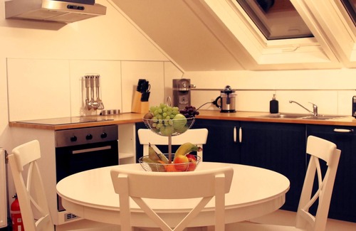 Mont-Saint-Jean Apartment | Homerez - Waterloo apartment with garden