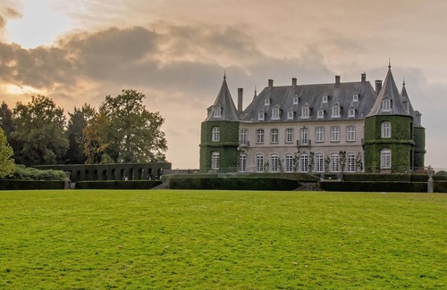 Mont-Saint-Jean Apartment | Homerez - Waterloo apartment with garden