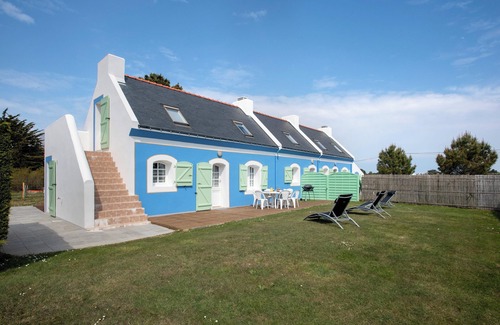 Bangor House | Homerez - Welcoming House in Bangor with Enclosed Garden and Fireplace