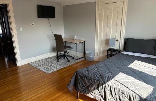 Meeting House Hill House | HomeStay B&B in Boston - 4 Locations in Dorchester