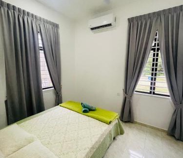 Kampung Tanjung Mas House | Homestay CikguMa - Wifi