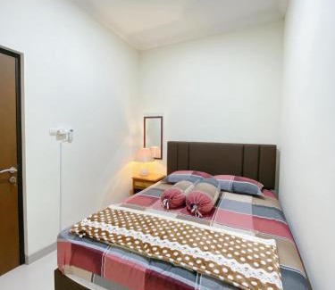 Mertoyudan House | Homestay Griya Manggisan