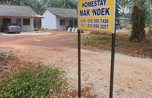 Bukit Gambir House | Homestay Mak 'Ndek '6'