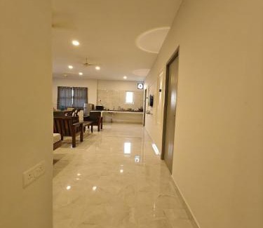 Chromepet Hotel | HOMESTAY NEAR AlRPORT - 3BHK , 1 BHK AND STUDIO