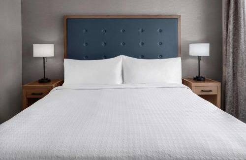 Woburn Hotel | Homewood Suites by Hilton Boston Woburn