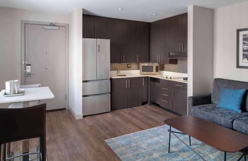 Chelsea Hotel | Homewood Suites by Hilton Boston Logan Airport Chelsea