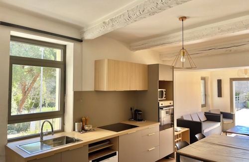 Homps House | HOMPS VILLAGE HOUSE