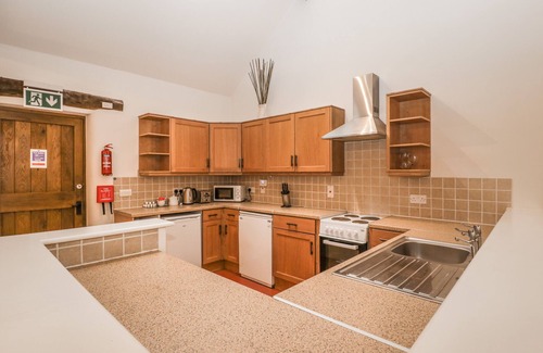 Hay-on-Wye Cottage | HONEYSUCKLE COTTAGE, romantic, character holiday cottage in Bromyard