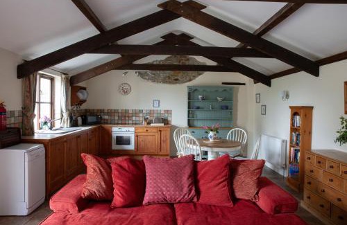 Bude House | Honeysuckle