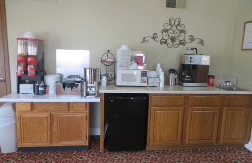 Mountain View Hotel | Honeysuckle Inn - Mountain View