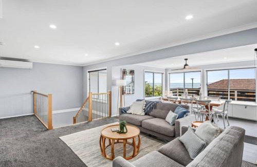 Indented Head House | Hood Road Beach House- Hamptons inspired sleeps 9