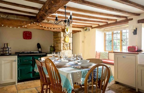 Longborough Cottage | HOPE COTTAGE, pet friendly, character holiday cottage in Longborough