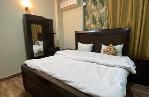 E-11 Sector House | Hospitality Experts