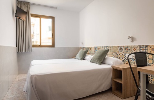 Hostafrancs House | Hostal Baler