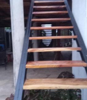 Puerto Sandino House | Hostal La Cueva del Grifo Loko surf&Bikers