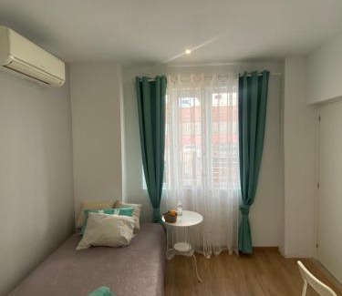 Paterna Hotel | Hostal Orange Vibes