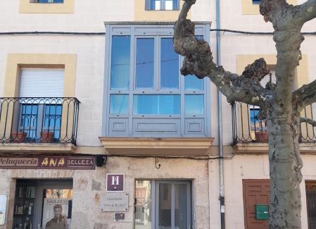 Villadiego House | HOSTAL Villa de Brulles