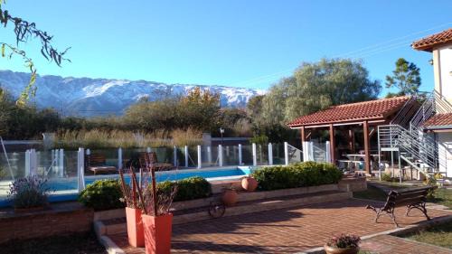 Carpinteria Hotel | Hosteria Manantial de Carpintería