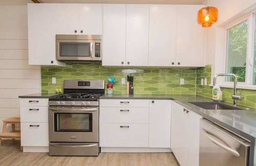 Mississippi District House | Hot & Chic Mississippi District - Fresh, Bright & Modern, Pets Welcome!