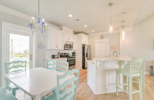 Gilchrist House | Hot Tub and Bay Views Beachfront Gilchrist Retreat