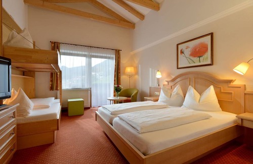 Holdernach Hotel | Hotel ∙ 4 guests