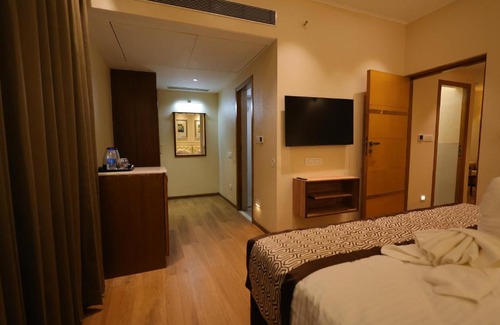 Hubli Hotel | Hotel Aashray Inn