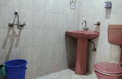 Bhagsu Nag Hotel | Hotel Adventure Inn 20 Metre from Swimming Pool