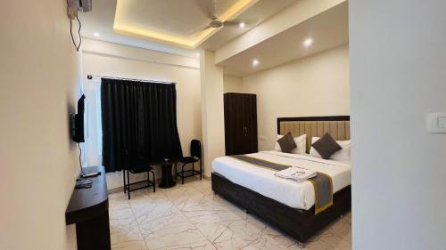 Chikkajala House | Hotel Airdrome Inn