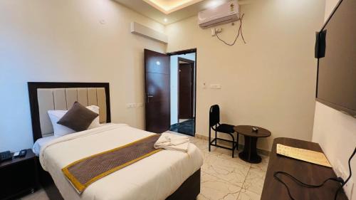 Chikkajala House | Hotel Airdrome Inn