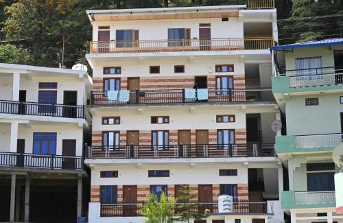 Barkot Hotel | Hotel An Himalayan View