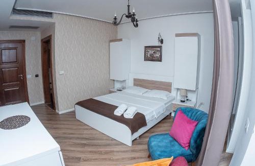 Mejë Hotel | Hotel Apollonia