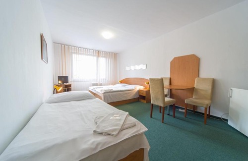 Pardubice Hotel | Hotel Arnost Garni