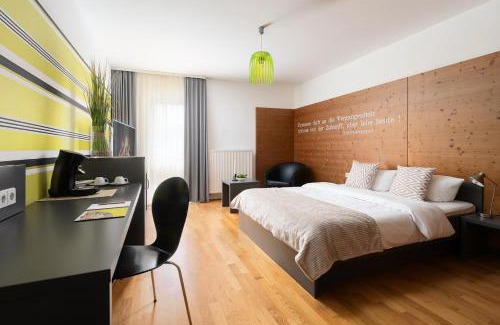 Ludwigsburg Hotel | Hotel CampusZwei Komfortable Doppelzimmer & Apartments mit Küche Zentral in Ludwigsburg ideal für Business & Langzeitaufenthalte optional mit Frühstück