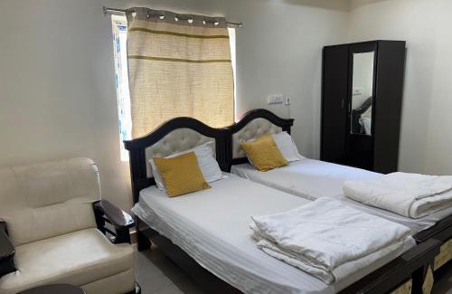 Gannavaram Hotel | Hotel Dev Krishna