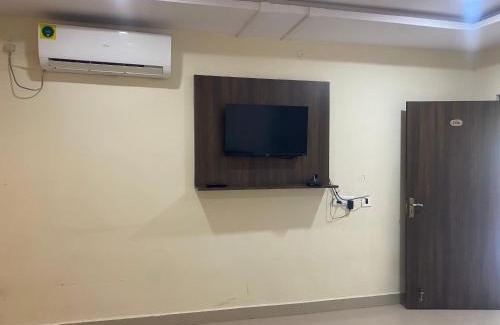 Gannavaram Hotel | Hotel Dev Krishna