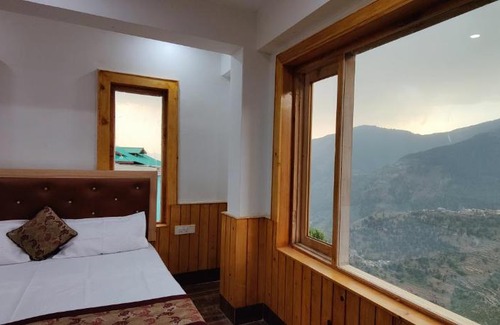 Chaurah Hotel | Hotel Diwan Sachpass Himalayan Brothers