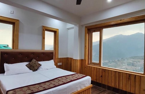 Chaurah Hotel | Hotel Diwan Sachpass Himalayan Brothers