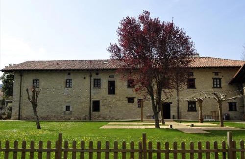 Izarra Hotel | Hotel Doña Lola