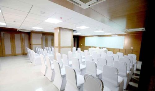 Phase 1 Hotel | Hotel DORTN Hinjawadi Phase 1